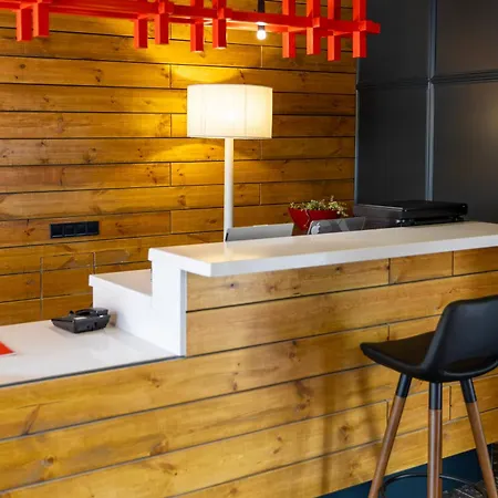 7inn Hotel